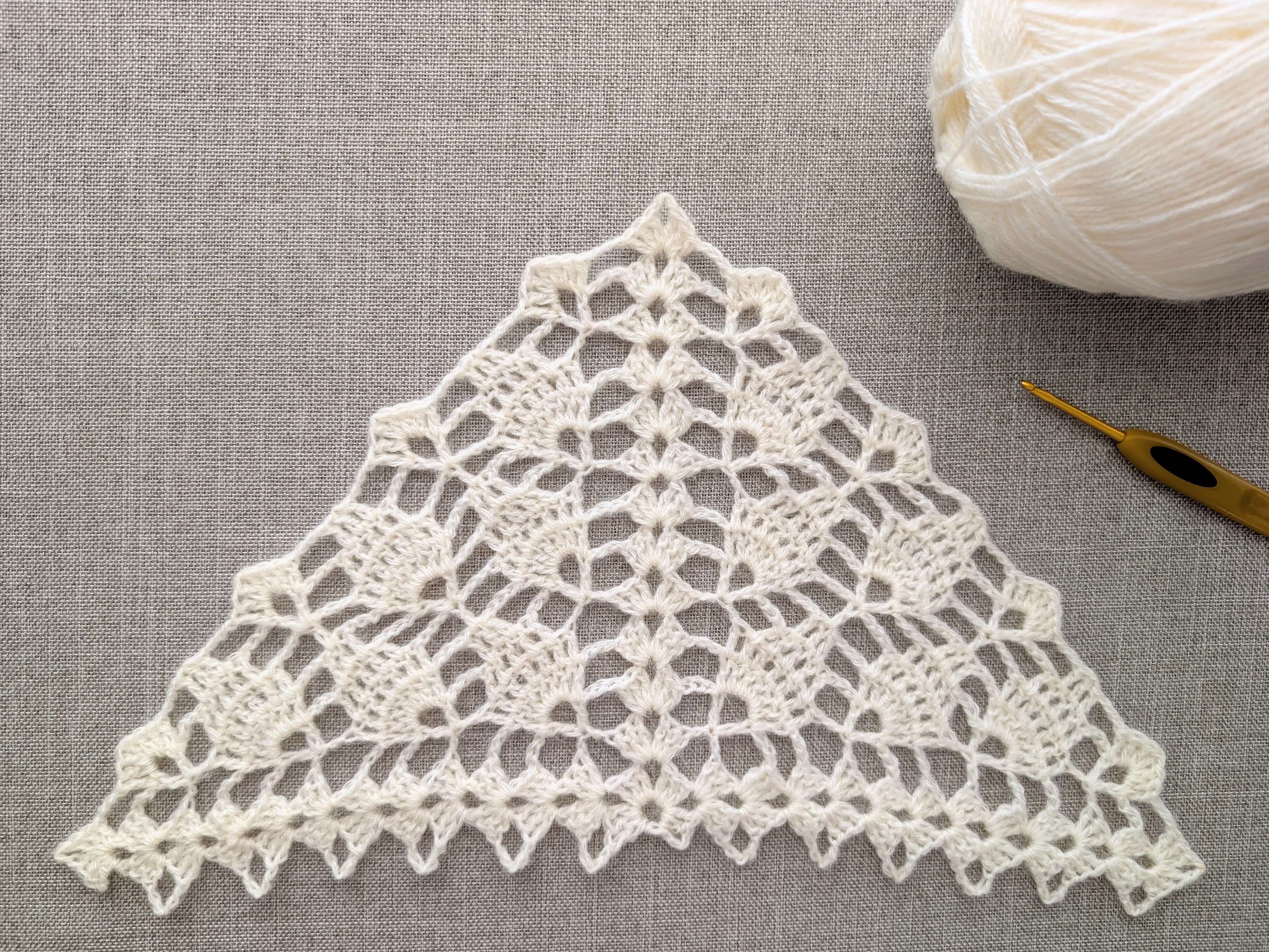 Triangle Bandana & Shawl Crochet Chart | Beginner Friendly PDF Pattern