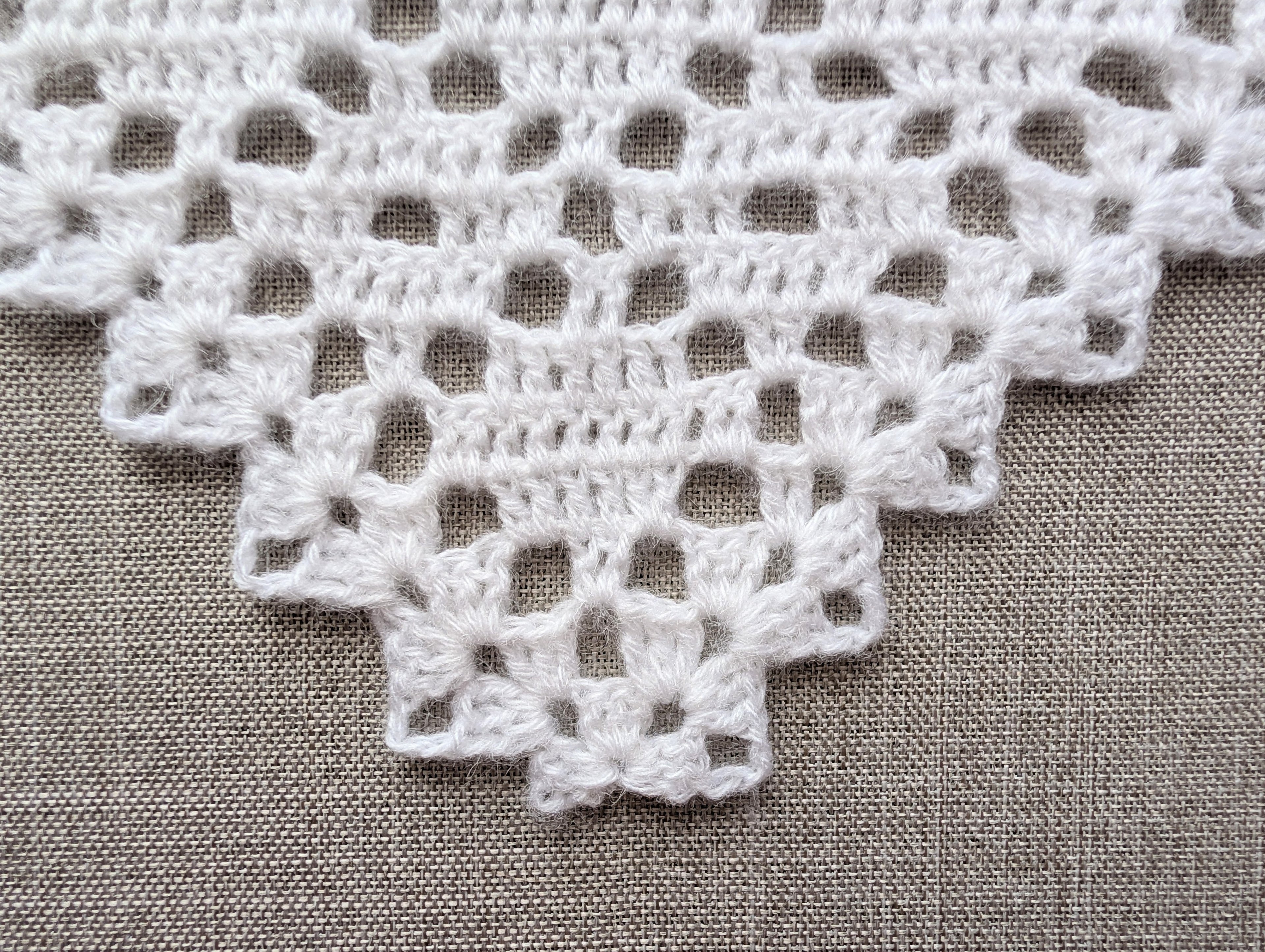 Lace Triangle Crochet Bandana / Shawl PDF Chart #93 + Border