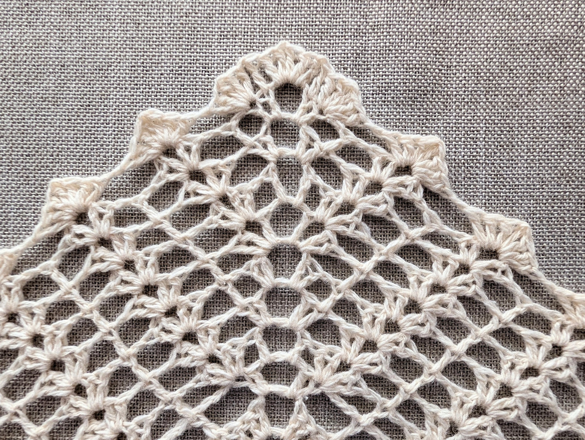 Close-up view of the center spine showing seamless transitions across the 3 customizable pattern sections.